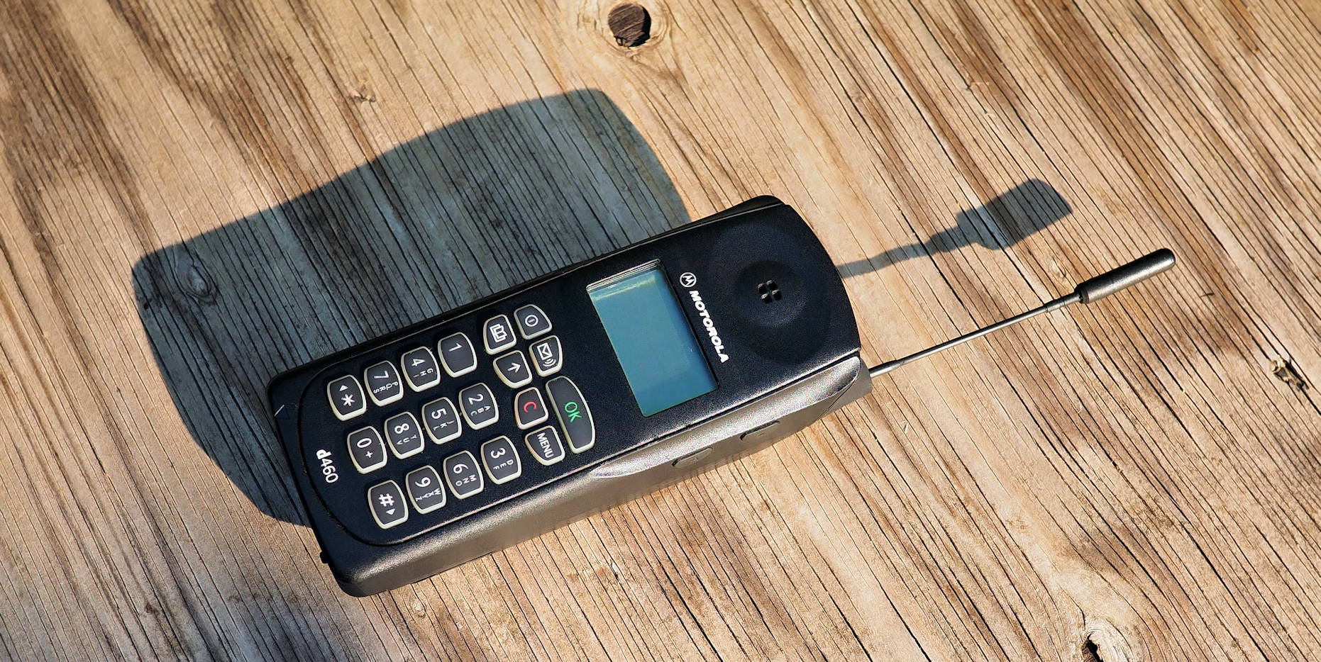 Mobiiltelefon Motorola d460